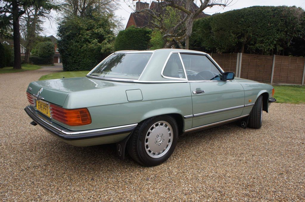 MERCEDES-BENZ SL420 CONVERTIBLE (1988)