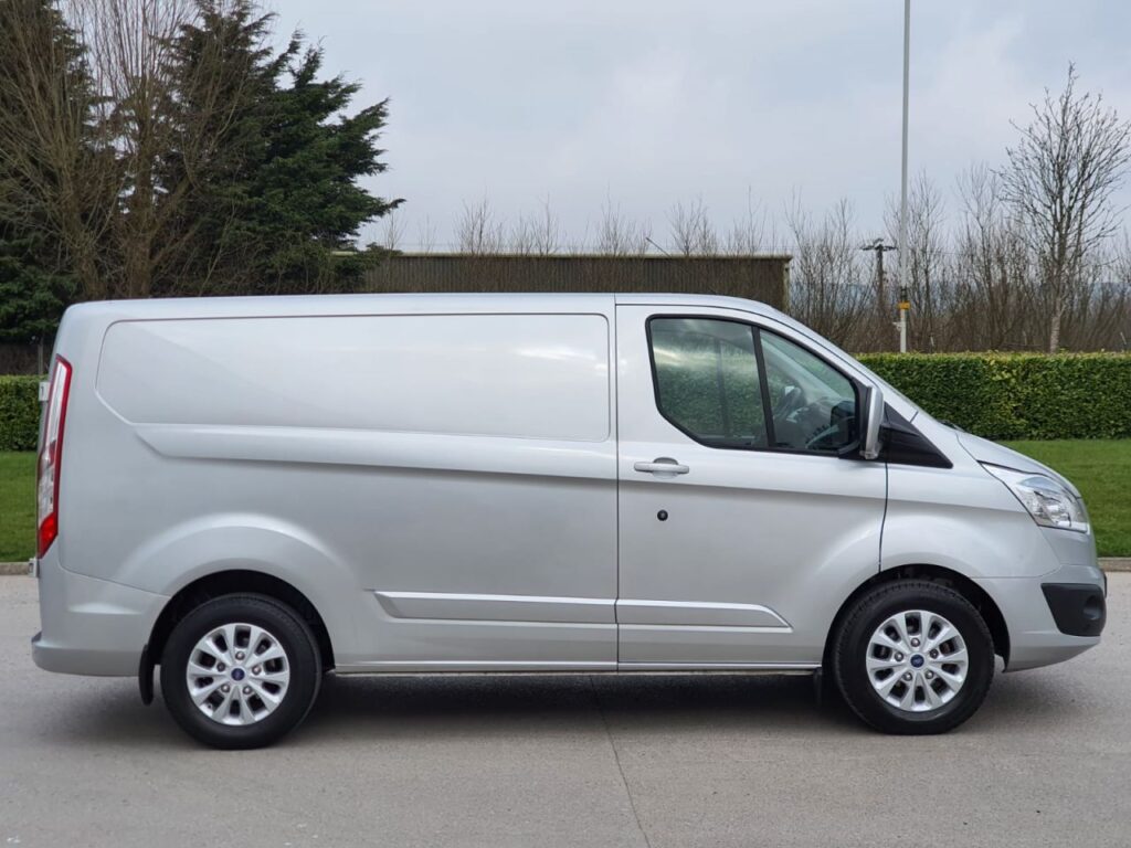 FORD TRANSIT CUSTOM PANEL VAN (2016/16)